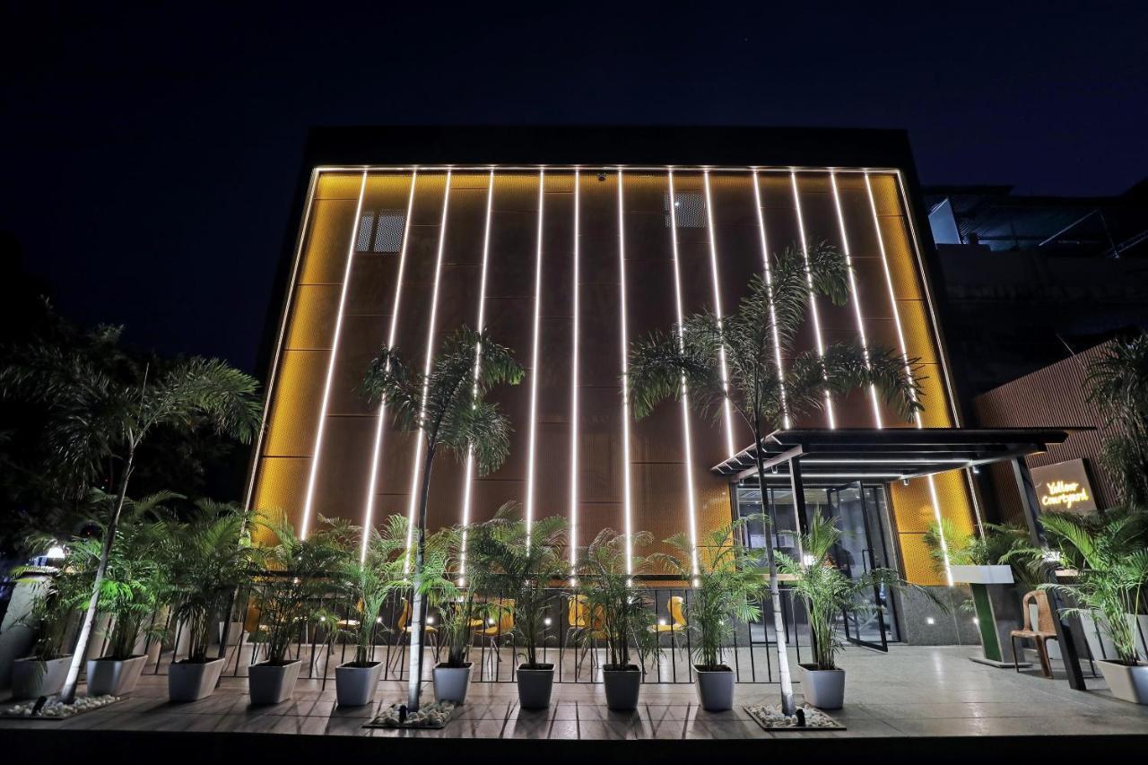 Fabhotel Oasis Yellow Courtyard โบปาล ภายนอก รูปภาพ